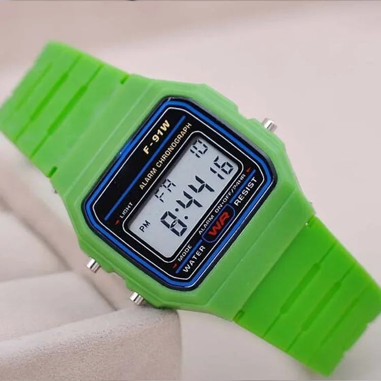 Retro Square Electronic Watches Digital Display Women Men Watch Rose Gold Silver Luxury Ladies Wristwatches Relojes Para Mujer